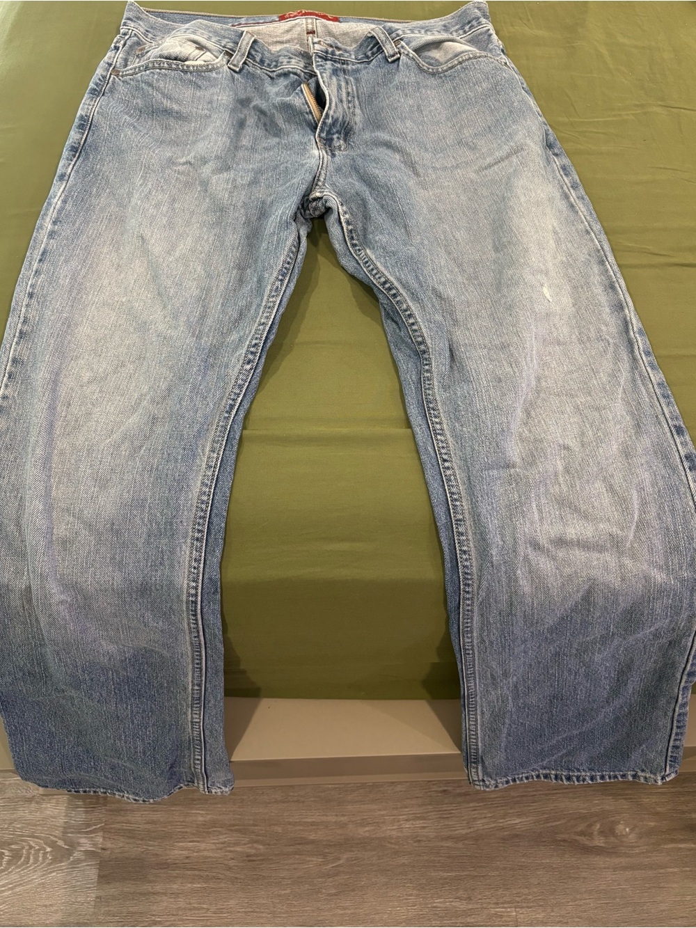 Classic Light Blue Men's Jeans - Casual Denim Fit